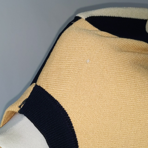 St John Sport Sweater - Picture 2 of 6